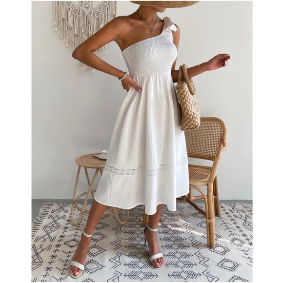Boho white One Shoulder Lace Dress - Picture 8 of 9